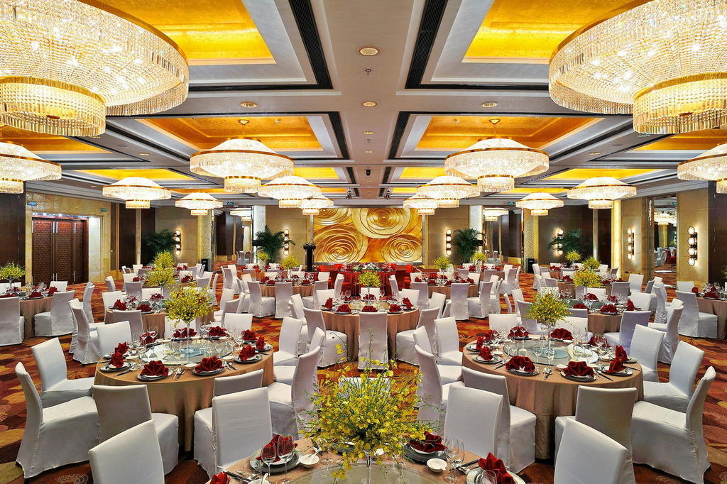 Howard Johnson Plaza Waigaoqiao 上海市 レストラン 写真